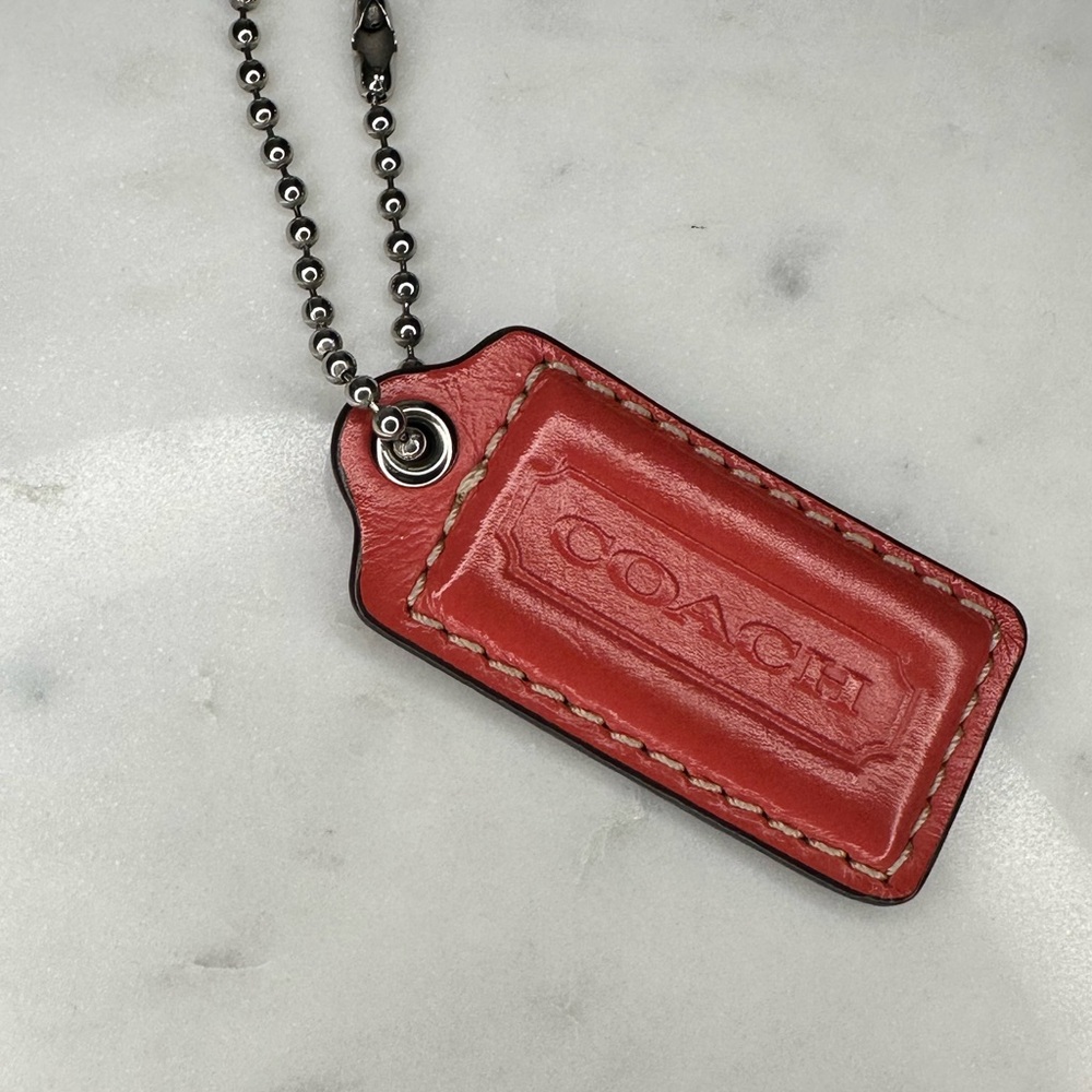 COACH Red XL Leather Keychain - circa 2010 - Picture 5 of 8